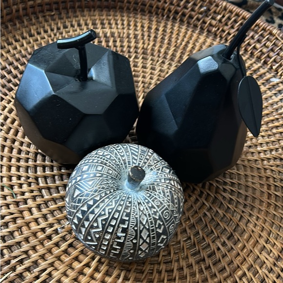 Black Geometric Decor Set - Picture 2 of 4